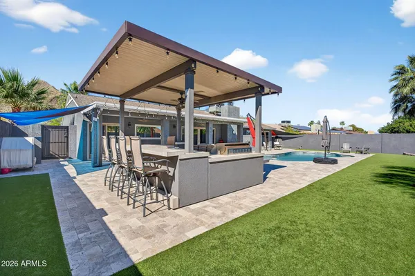 $949,000 | 2249 East Mercer Lane, Phoenix, AZ 85028