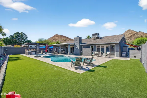 $949,000 | 2249 East Mercer Lane, Phoenix, AZ 85028