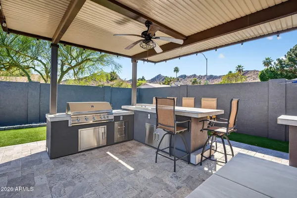 $949,000 | 2249 East Mercer Lane, Phoenix, AZ 85028
