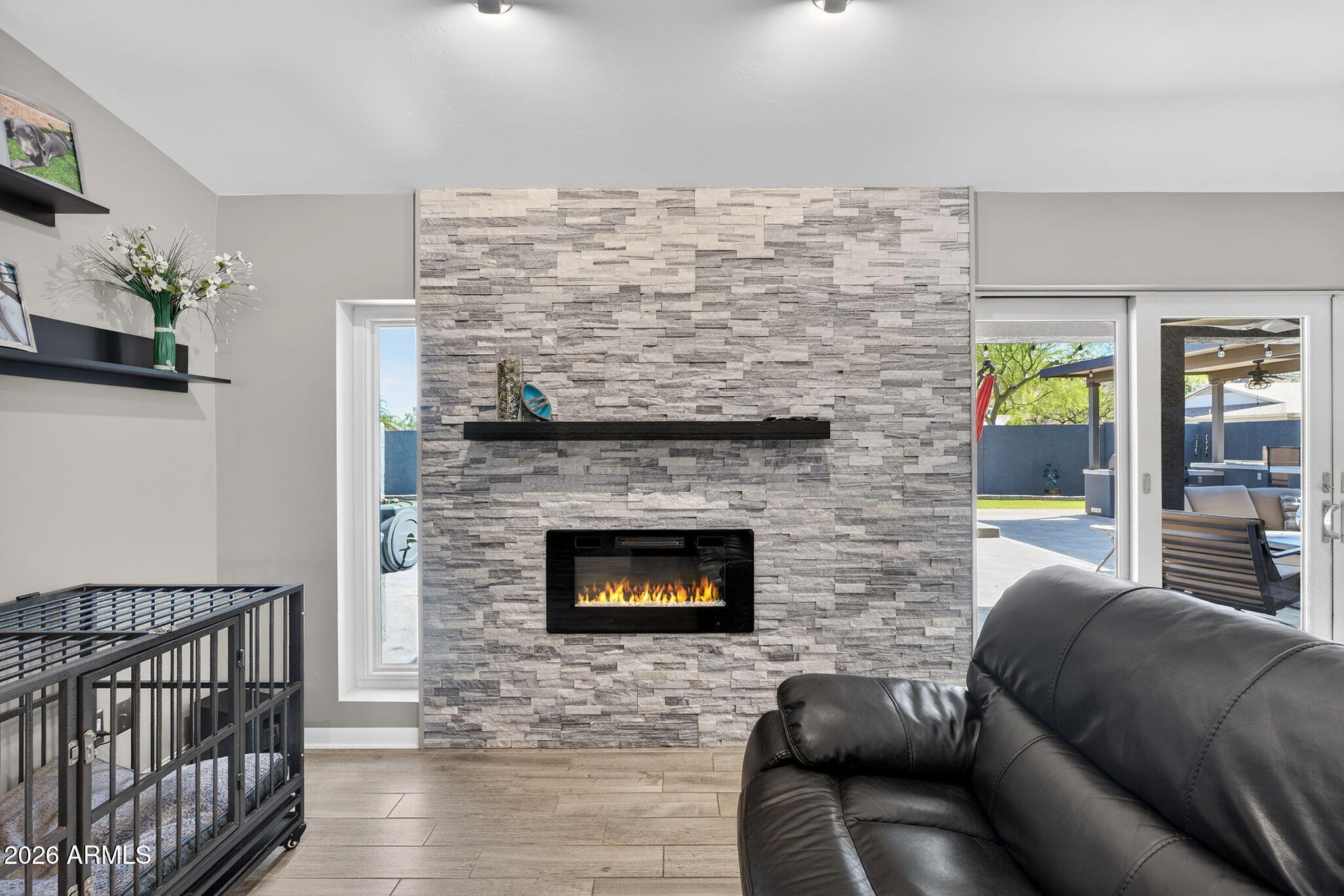 2249 East Mercer Lane Phoenix, AZ 85028 - Photo 4 of 82 10-web-or-mls-040E Mercer Ln