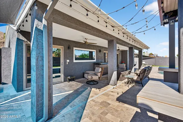 $949,000 | 2249 East Mercer Lane, Phoenix, AZ 85028