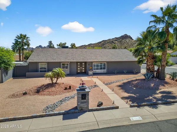 $949,000 | 2249 East Mercer Lane, Phoenix, AZ 85028