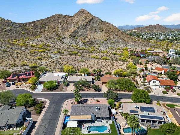 $949,000 | 2249 East Mercer Lane, Phoenix, AZ 85028