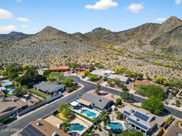 $949,000 | 2249 East Mercer Lane, Phoenix, AZ 85028