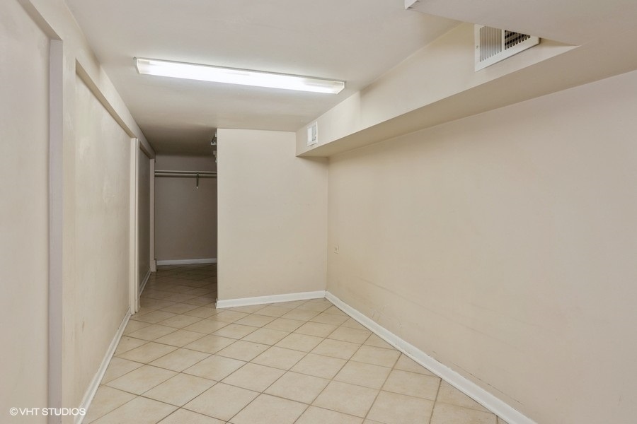 1840 West Huron Street, Unit 1 Chicago, IL 60622 - Photo 11 of 16 a view of room
