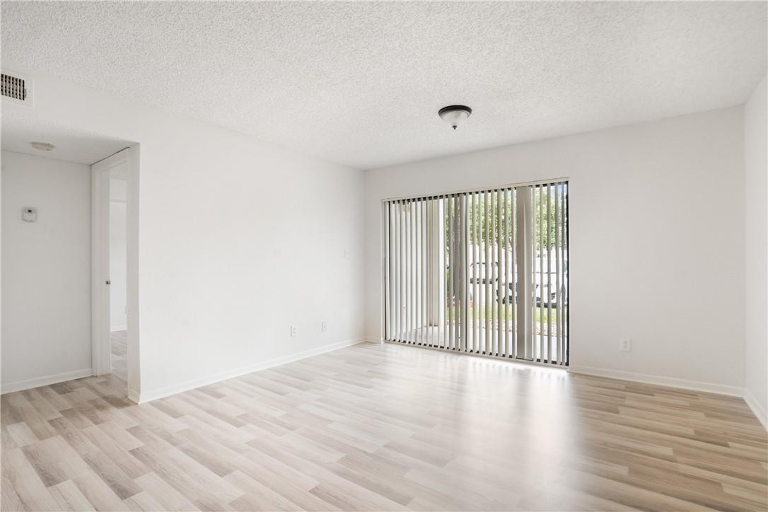560 South Park Road, Unit 13 Hollywood, FL 33021 - Photo 4 of 17 Photo 4