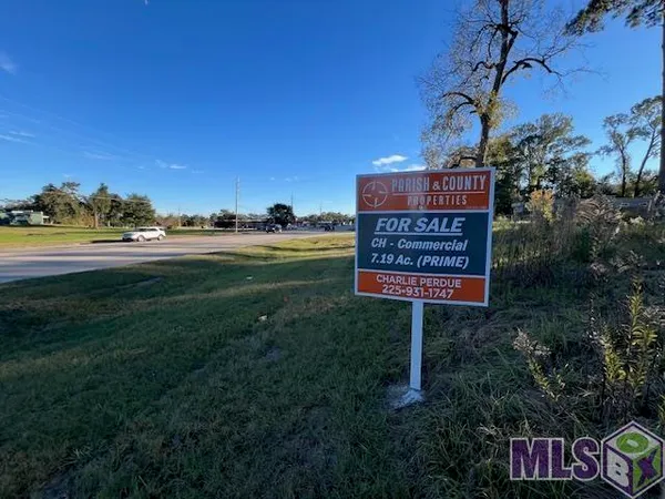 $2,010,000 | 61 St Francisville La, St. Francisville, LA 70775