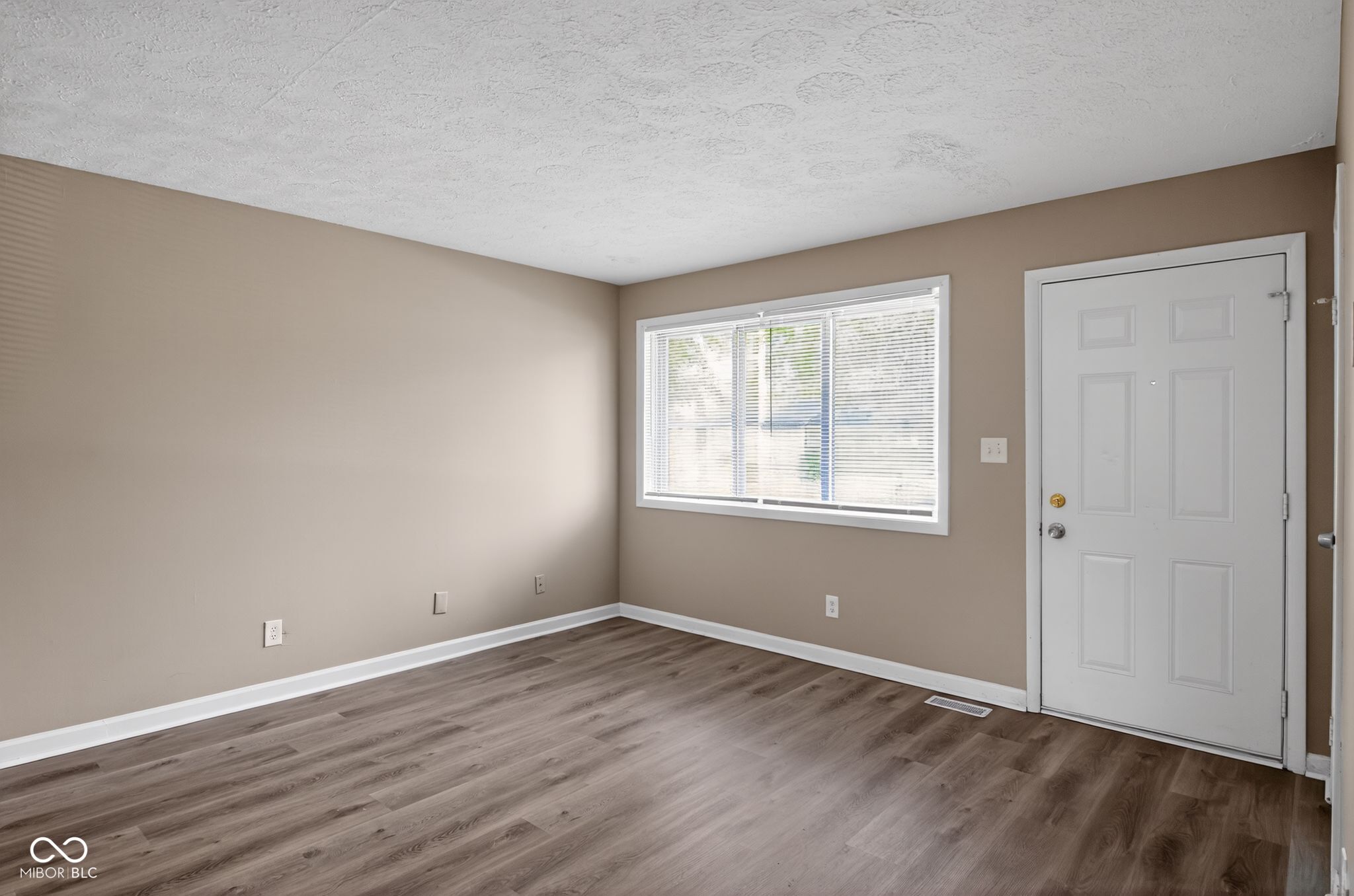 3914 Richelieu Road Indianapolis, IN 46226 - Photo 11 of 32