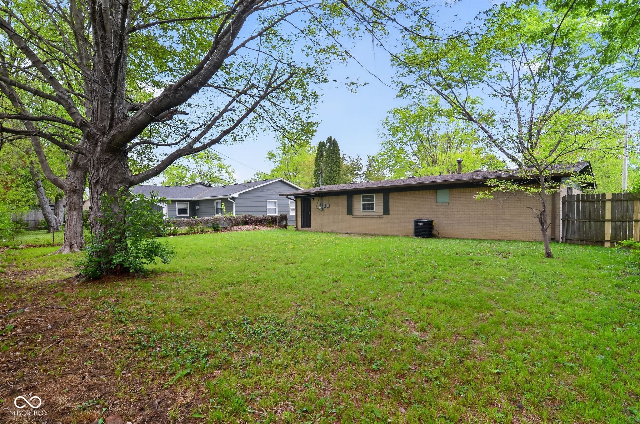 3914 Richelieu Road Indianapolis, IN 46226 - Photo 5 of 32