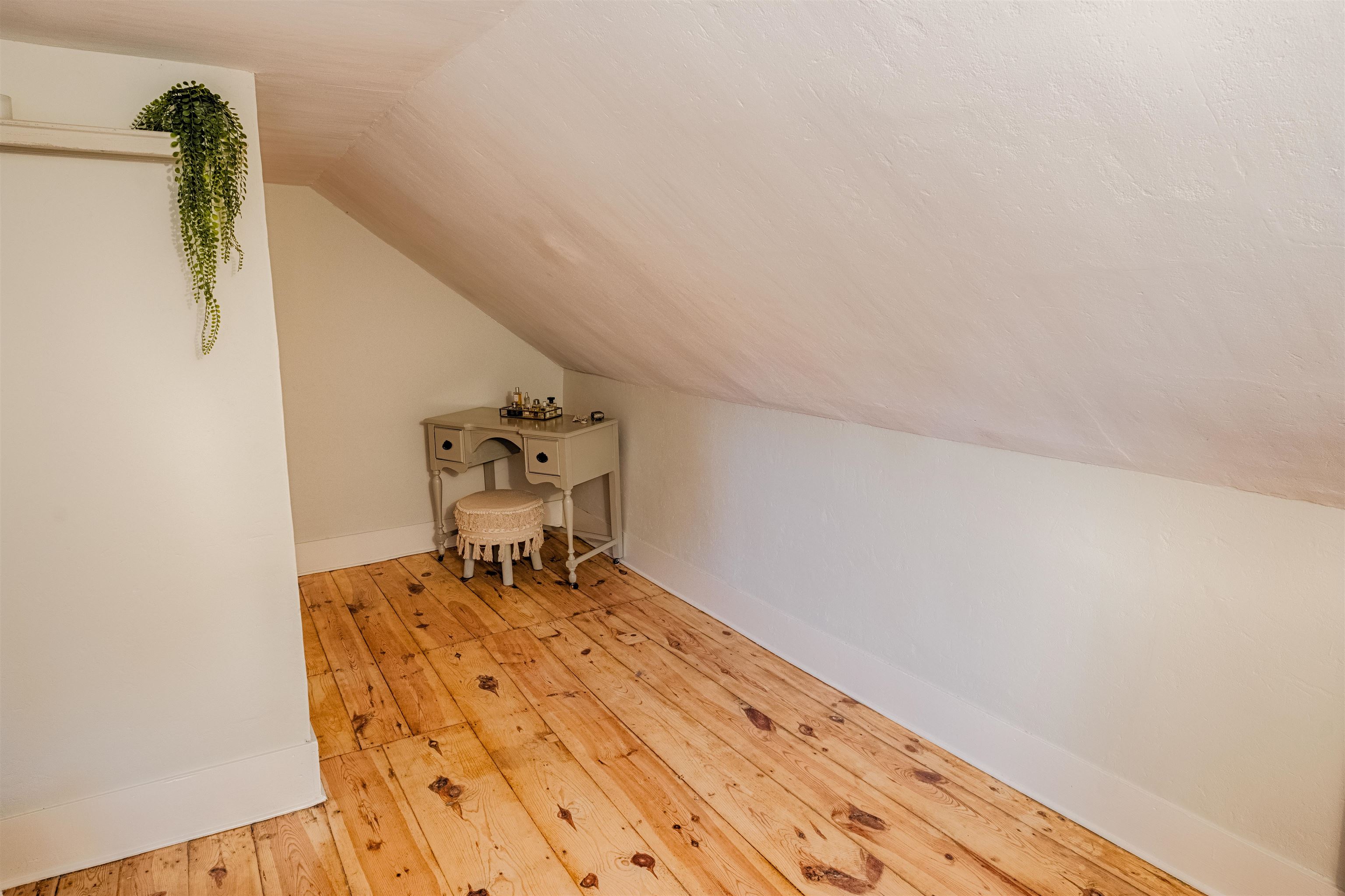 396 S Road Brentwood, NH 03833 - Photo 25 of 31 Gallery Image 25