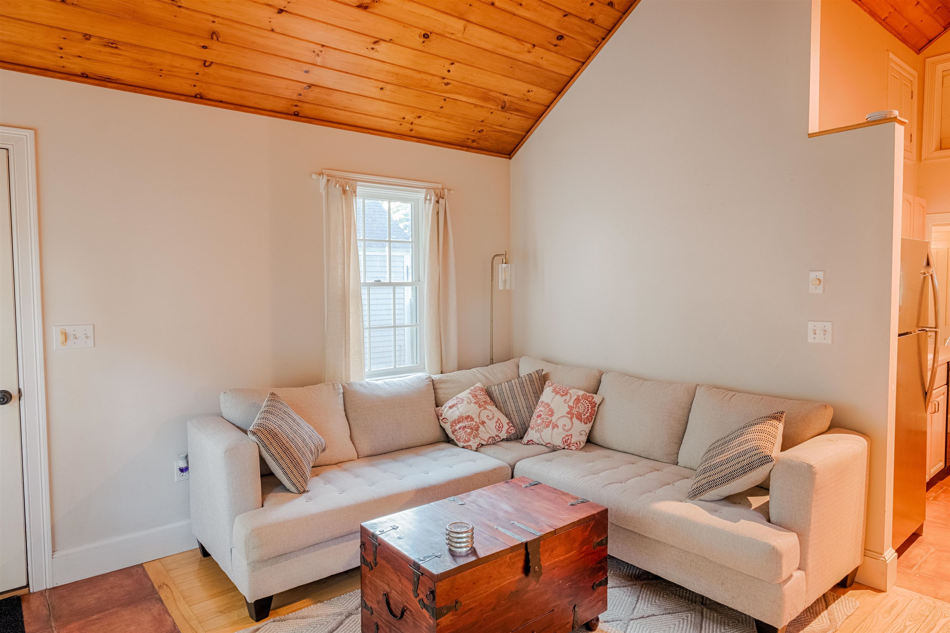 396 S Road Brentwood, NH 03833 - Photo 5 of 31 Gallery Image 5