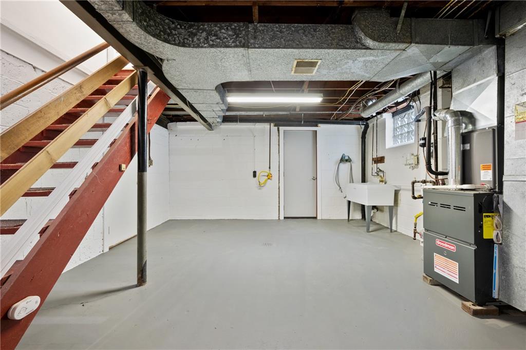 1307 Jefferson Heights Road Pittsburgh, PA 15235 - Photo 21 of 25 Gallery Image 21
