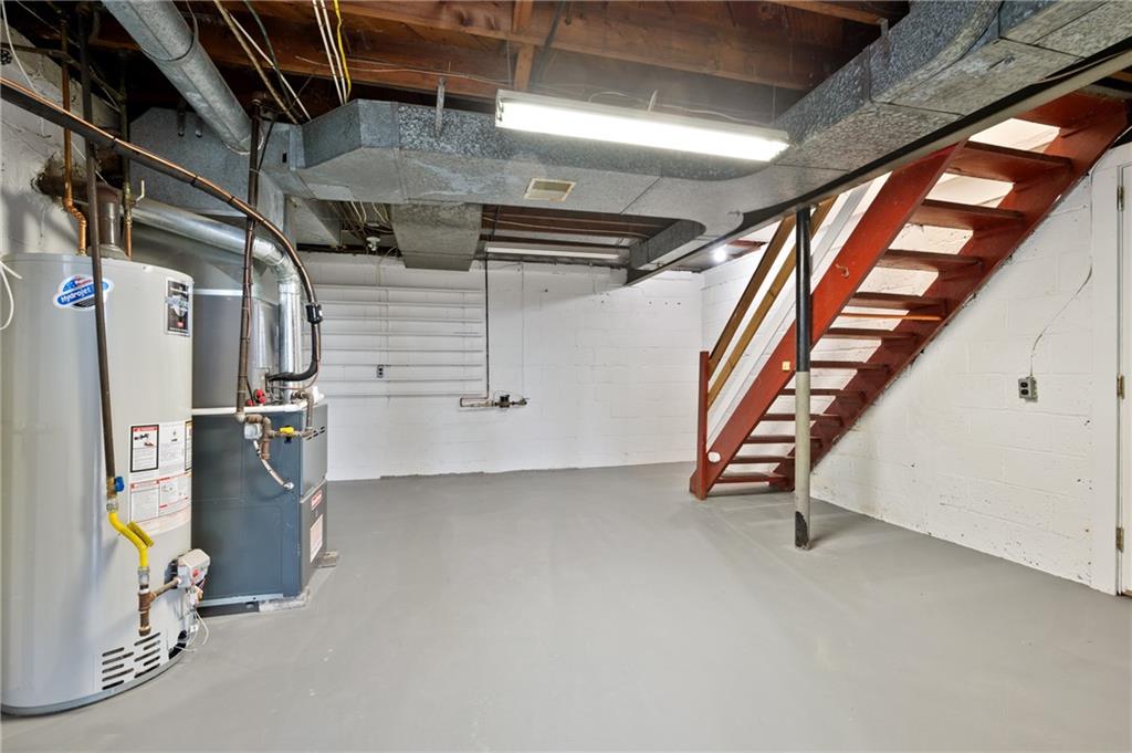 1307 Jefferson Heights Road Pittsburgh, PA 15235 - Photo 22 of 25 Gallery Image 22