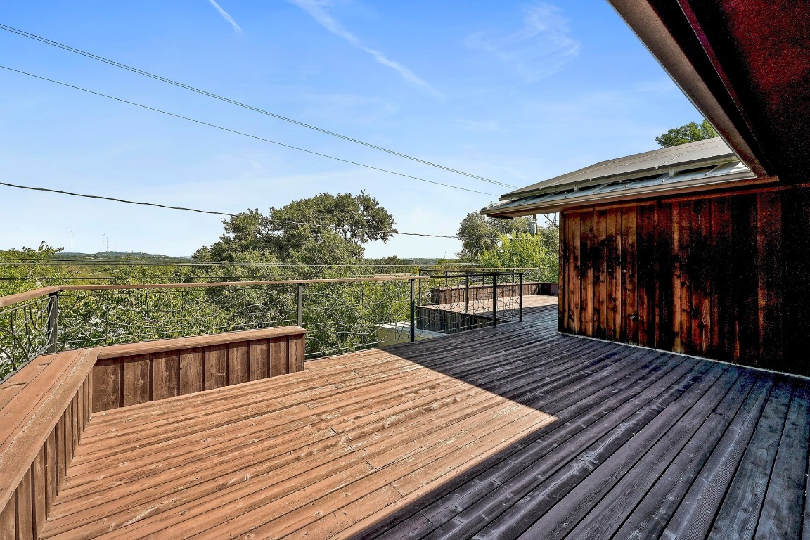 2204 Spring Creek Drive Austin, TX 78704 - Photo 21 of 34 a view of roof deck