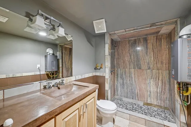 $1,199,000 | 2204 Spring Creek Drive, Austin, TX 78704