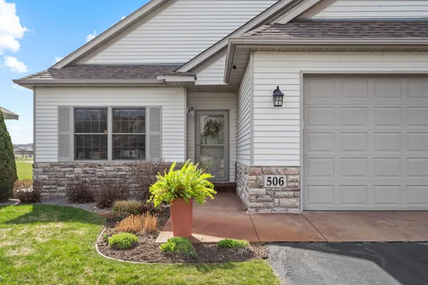 $389,900 | 506 Graceview Loop East, St. Joseph, MN 56374