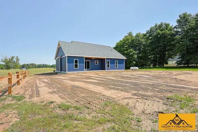 $419,900 | 3973 West Harrison Road, Hart, MI 49420