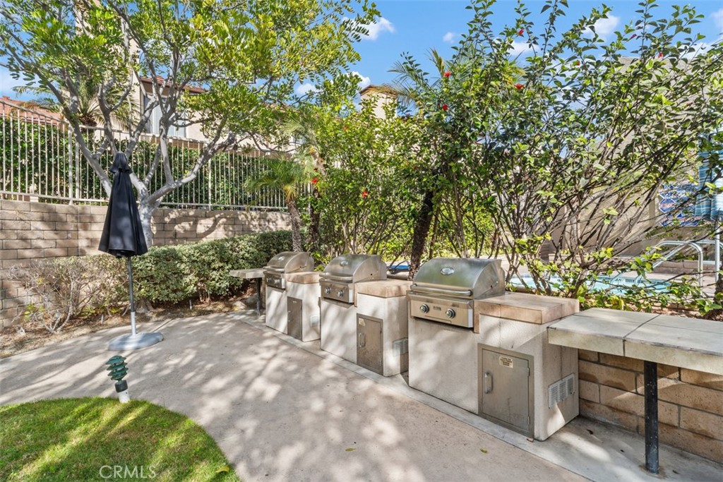 25721 Shell Drive Dana Point, CA 92629 - Photo 33 of 41 a view of a backyard with sitting area