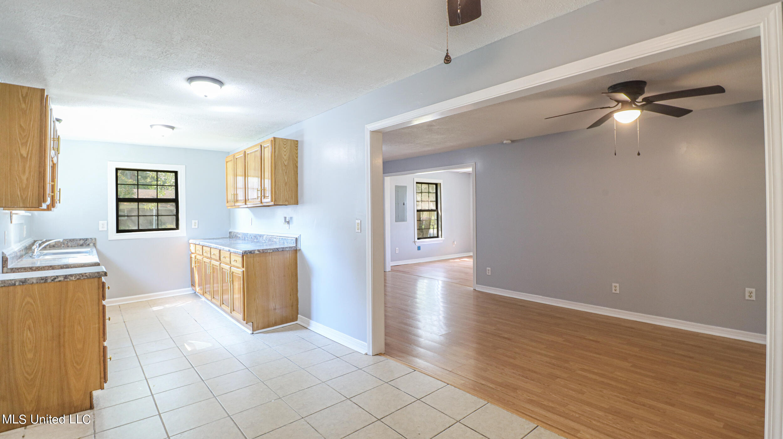 6500 Springwater Street Moss Point, MS 39563 - Photo 3 of 15 807595CA-AF75-4430-988A-D99EE4AEAE8E