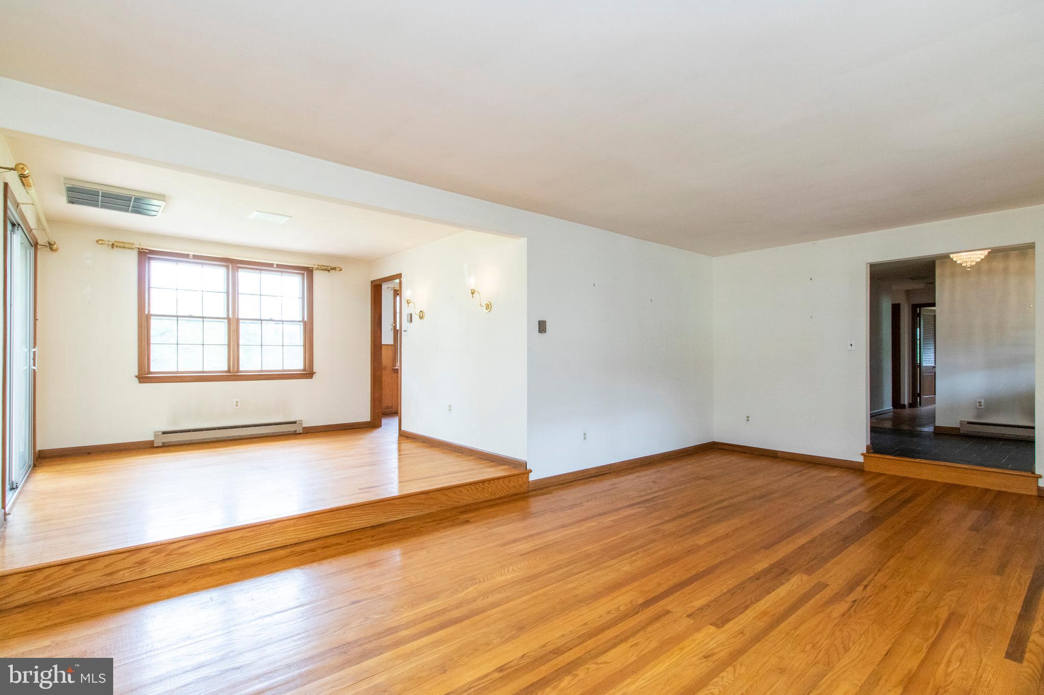 1922 Brandon Road Norristown, PA 19403 - Photo 11 of 59 Gallery Image 11