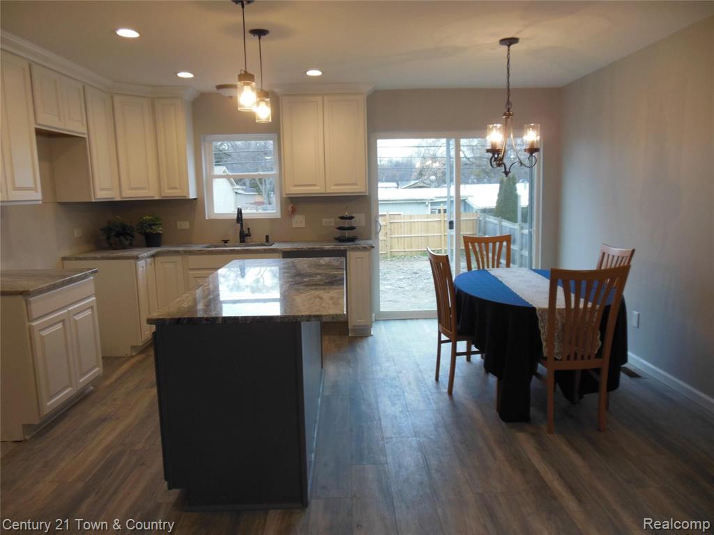 3298 Harrison Avenue Rochester Hills, MI 48307 - Photo 7 of 30