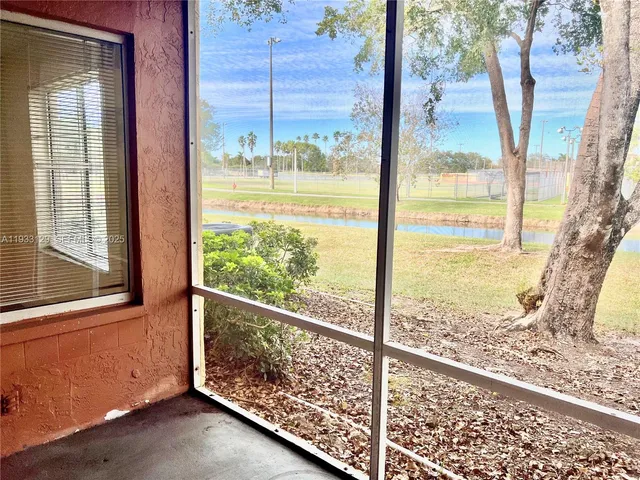 $1,750 | 1133 Coral Club Drive, Unit 1133, Coral Springs, FL 33071