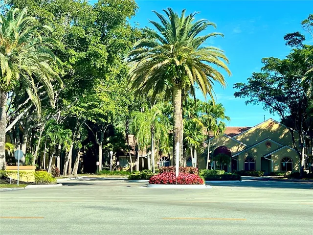 $1,750 | 1133 Coral Club Drive, Unit 1133, Coral Springs, FL 33071