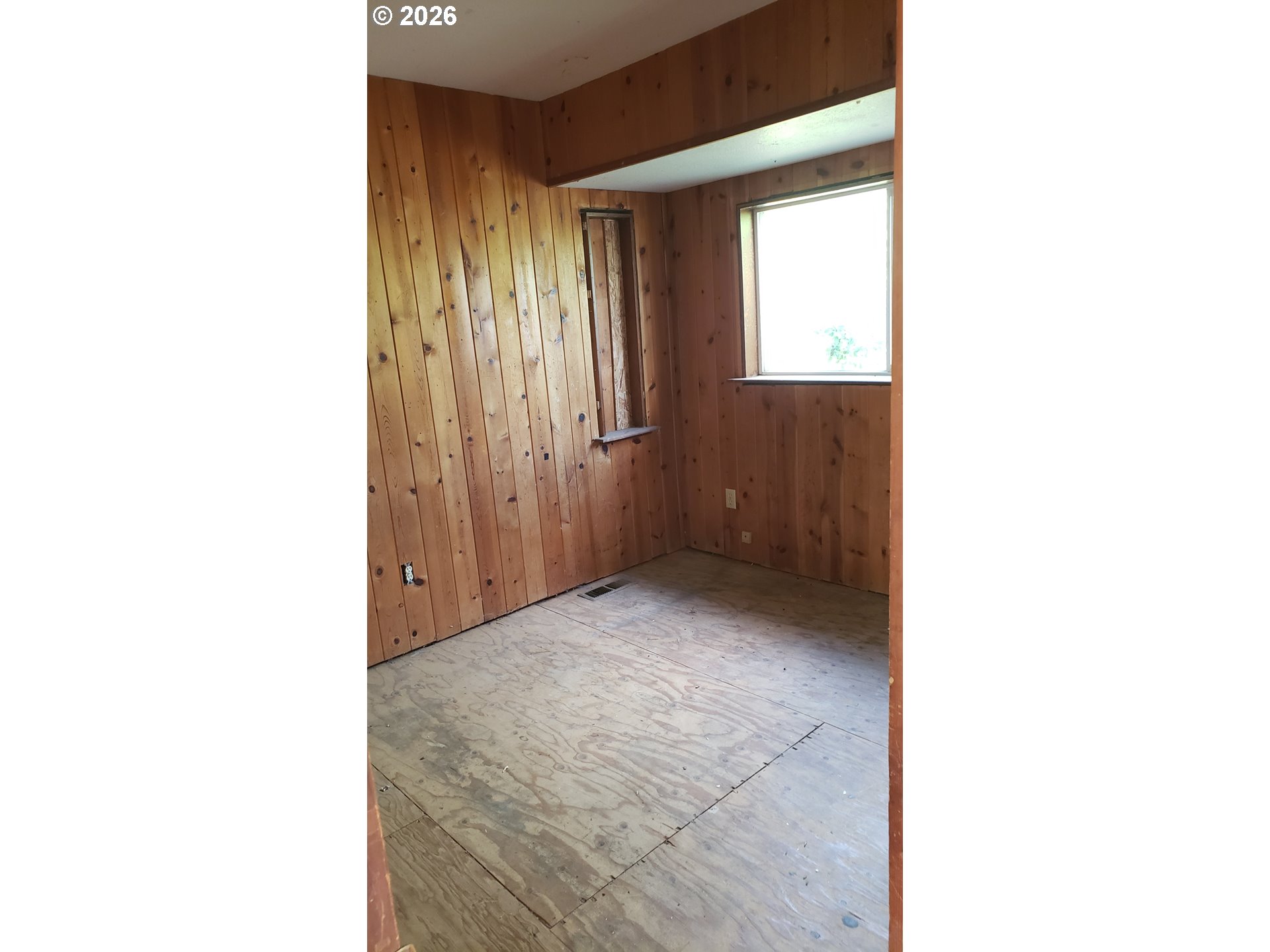 95665 Jerry's Flat Road Gold Beach, OR 97444 - Photo 32 of 39 Bedroom