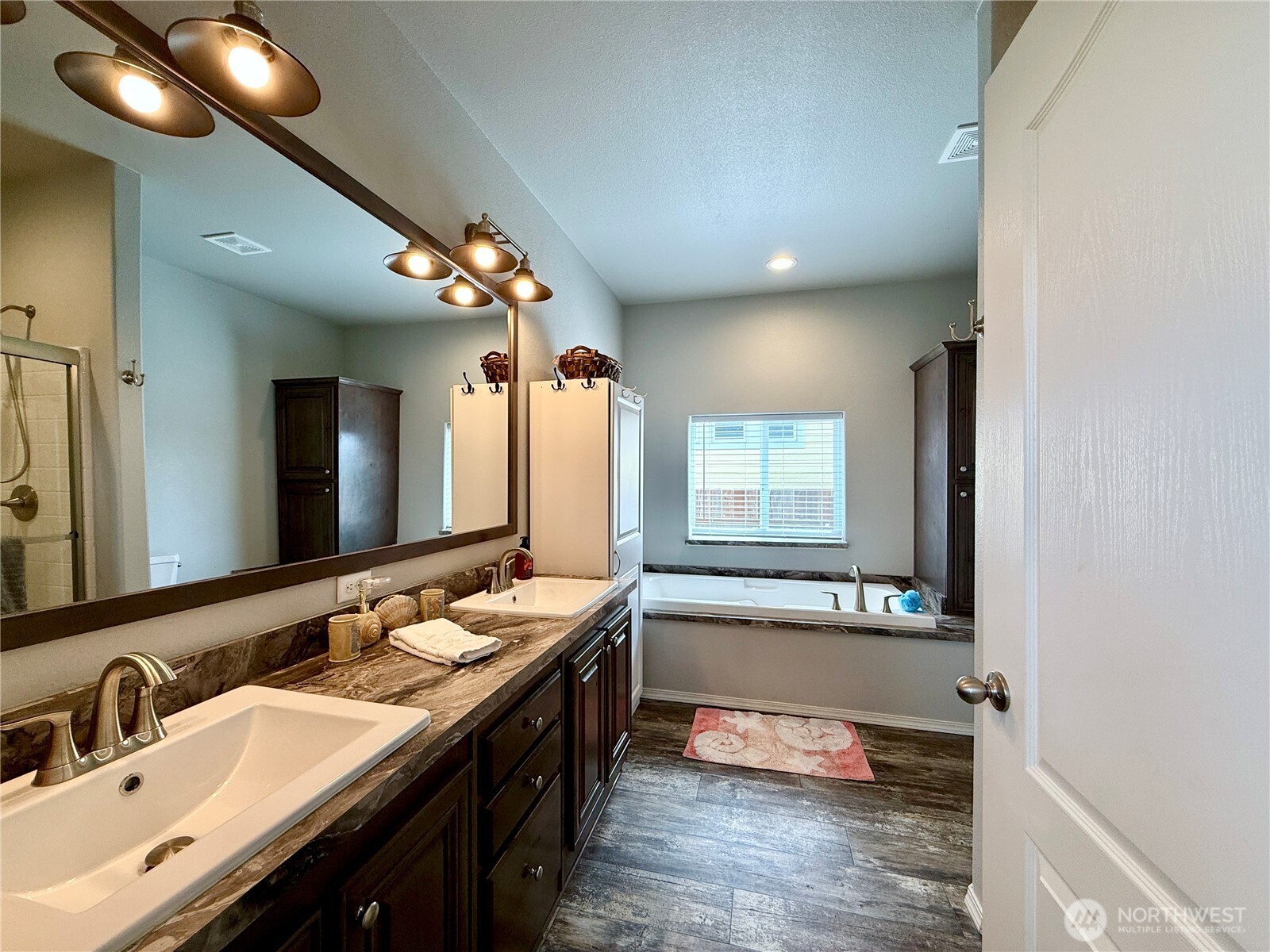 642 Weatherwax Loop Northeast Ocean Shores, WA 98569 - Photo 13 of 40