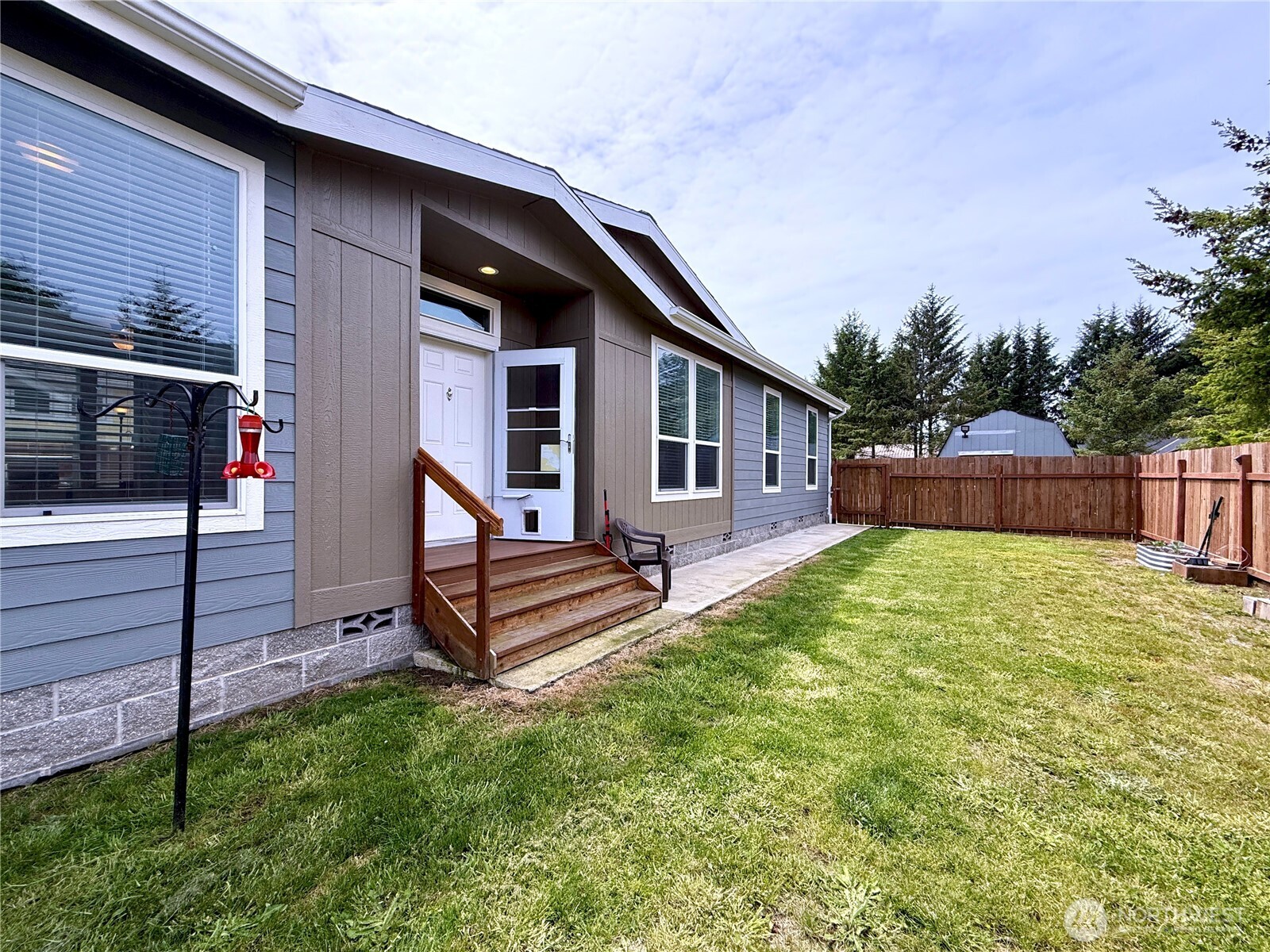 642 Weatherwax Loop Northeast Ocean Shores, WA 98569 - Photo 32 of 40