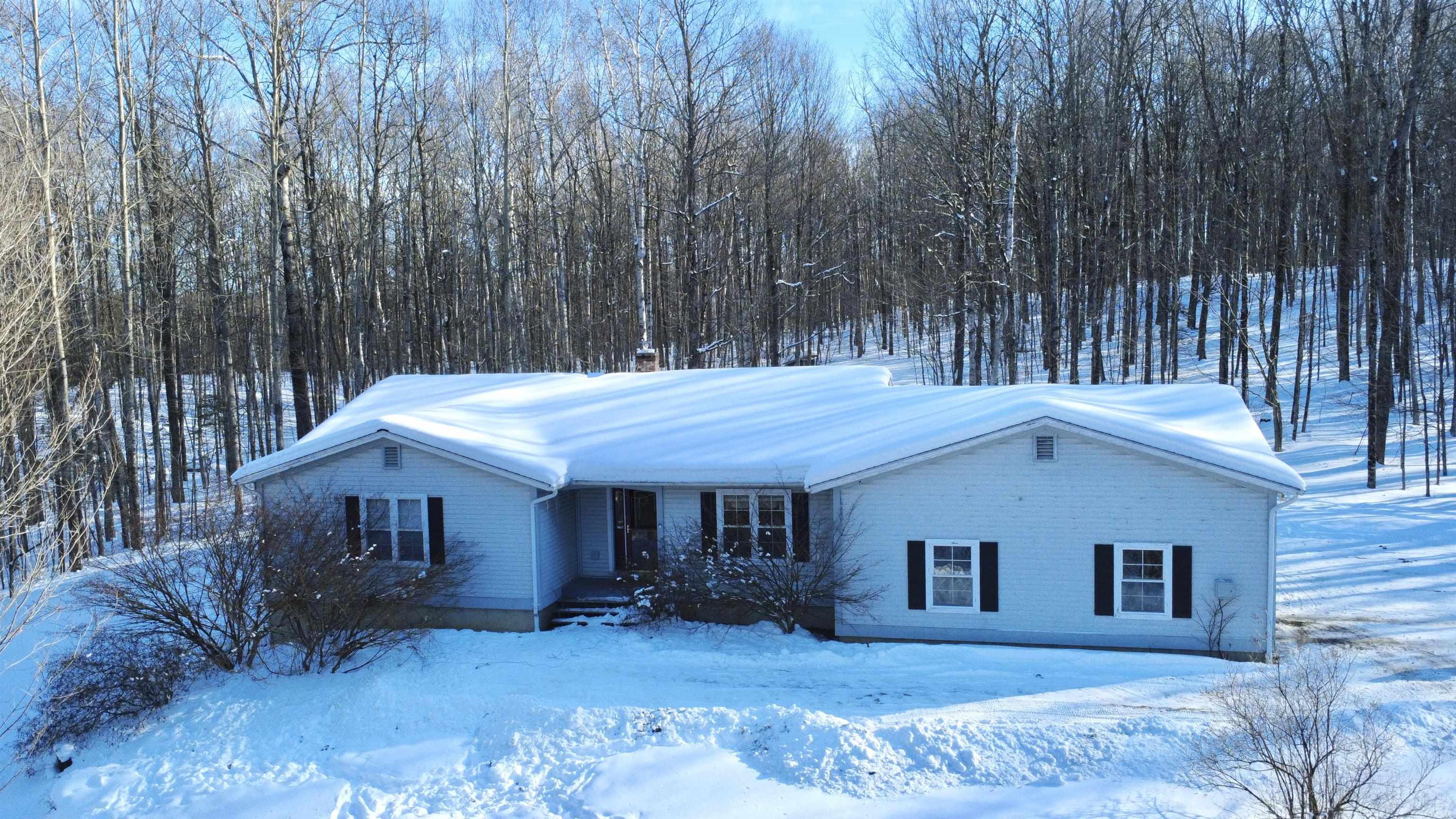 866 Ridge Hill Drive Derby, VT 05855 - Photo 2 of 37