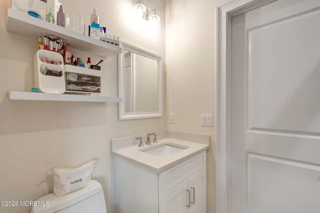 $1,495,000 | 102 Eagle Way, Eatontown, NJ 07724