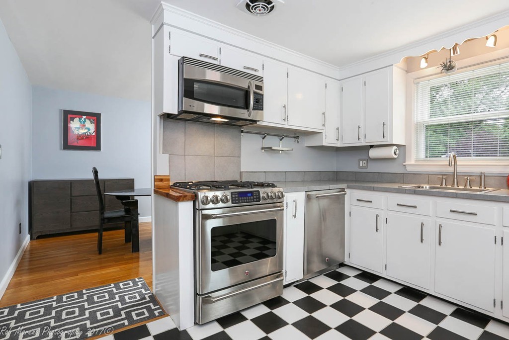 154 Ridge Street Winchester, MA 01890 - Photo 11 of 30