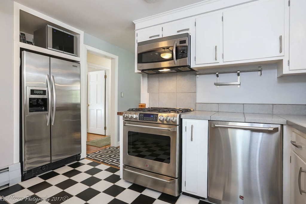 154 Ridge Street Winchester, MA 01890 - Photo 12 of 30