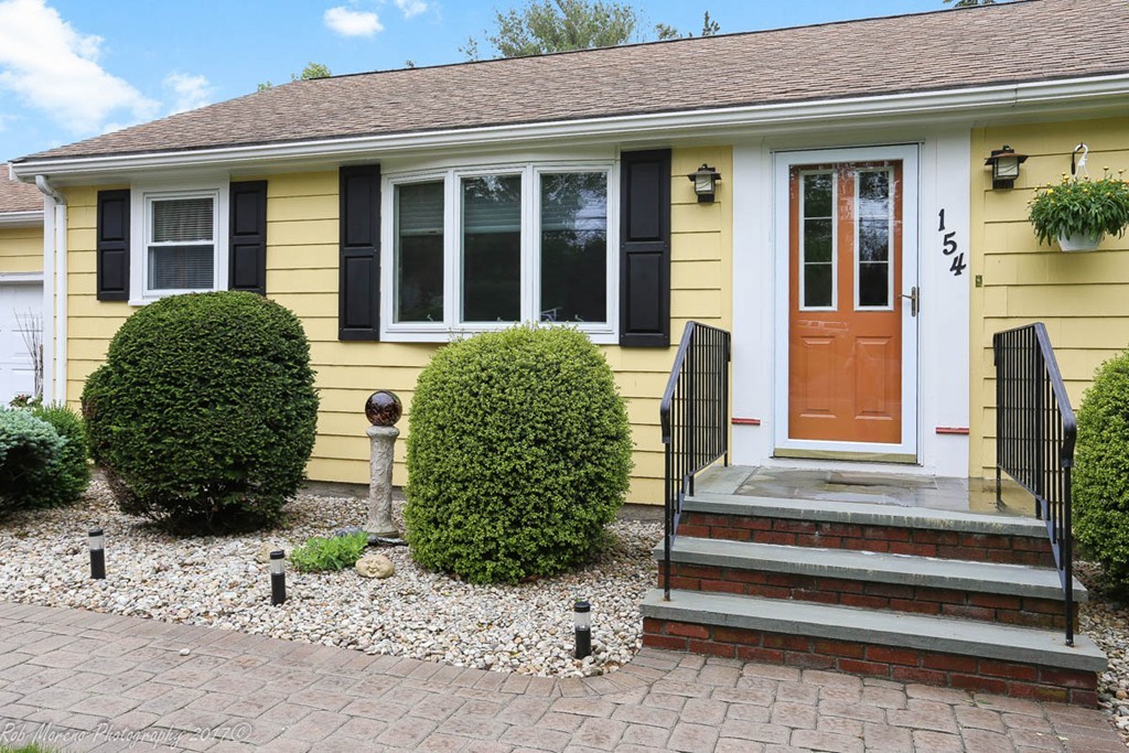 154 Ridge Street Winchester, MA 01890 - Photo 2 of 30