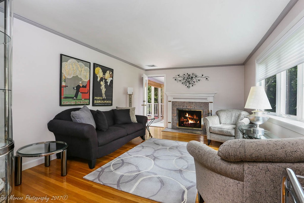 154 Ridge Street Winchester, MA 01890 - Photo 3 of 30