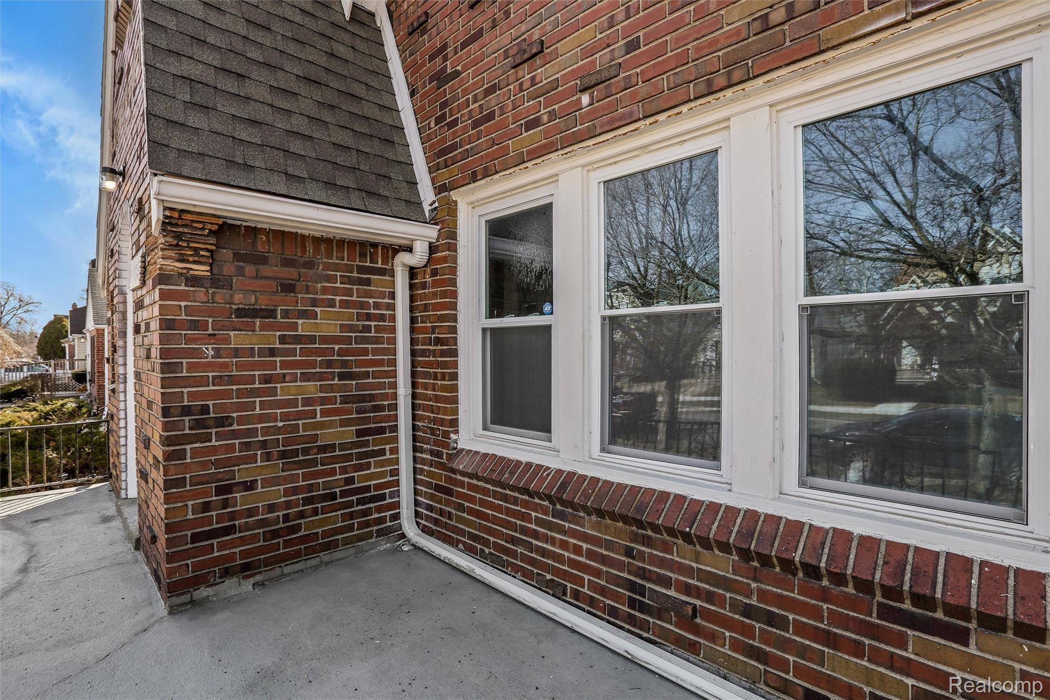 4417 Devonshire Rd_Front closeup.jpg