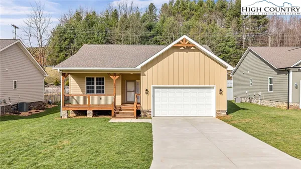 $430,000 | 264 West Evergreen Street, West Jefferson, NC 28694