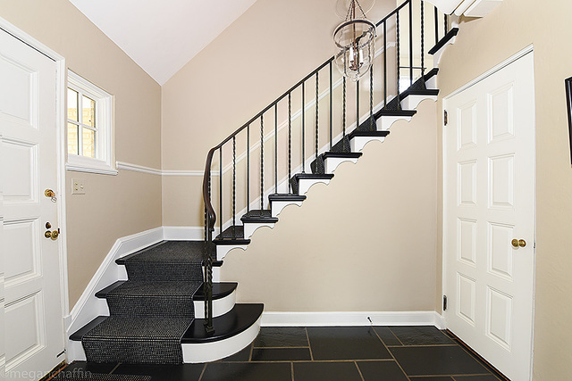 1004 Pontiac Road Wilmette, IL 60091 - Photo 2 of 28