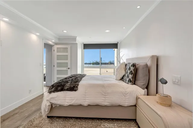 $1,275,000 | 1 3rd Place, Unit 302, Long Beach, CA 90802