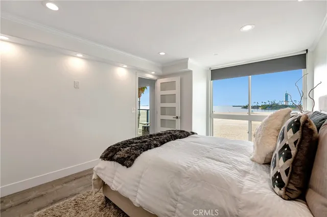 $1,275,000 | 1 3rd Place, Unit 302, Long Beach, CA 90802