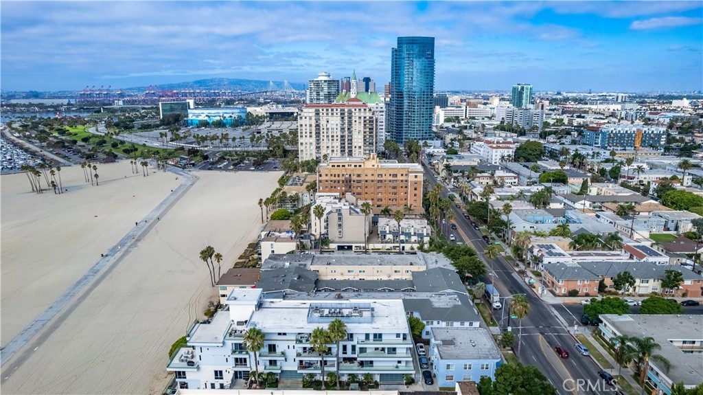 1 3rd Place, Unit 302 Long Beach, CA 90802 - Photo 35 of 51 a view of a city