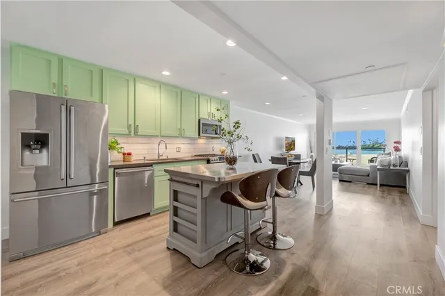 $1,275,000 | 1 3rd Place, Unit 302, Long Beach, CA 90802