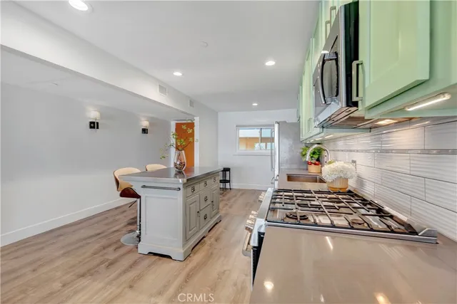 $1,275,000 | 1 3rd Place, Unit 302, Long Beach, CA 90802