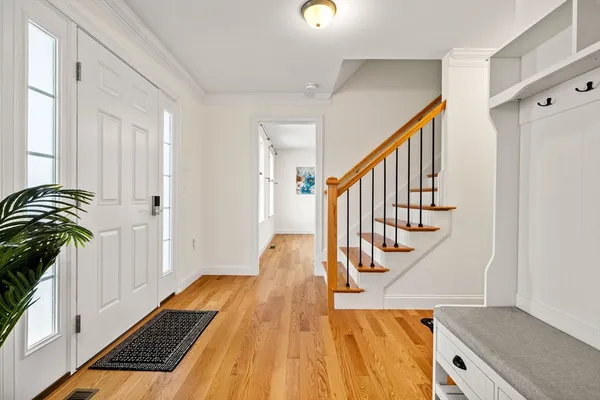 $949,000 | 5 Esther Way, Dracut, MA 01826