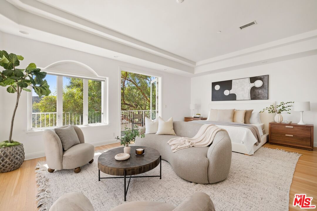 1939 Stradella Road Los Angeles, CA 90077 - Photo 13 of 36