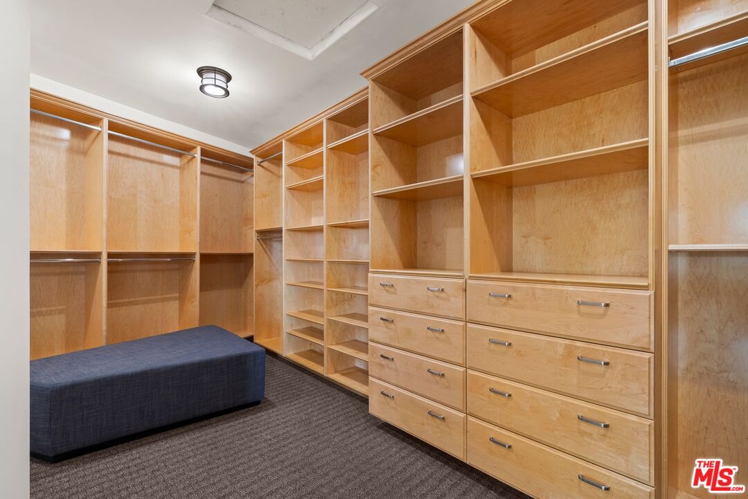 1939 Stradella Road Los Angeles, CA 90077 - Photo 18 of 36