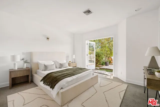 $5,500,000 | 1939 Stradella Road, Los Angeles, CA 90077