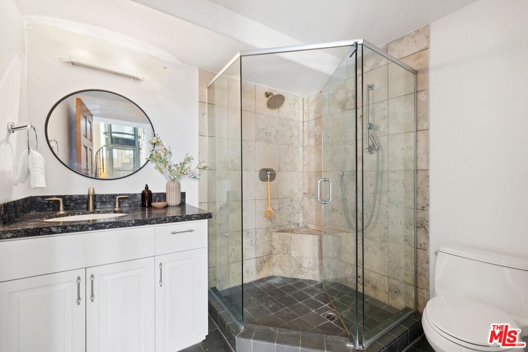 1939 Stradella Road Los Angeles, CA 90077 - Photo 27 of 36