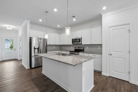 $380,000 | 932 Millstream Drive, Nashville, TN 37218